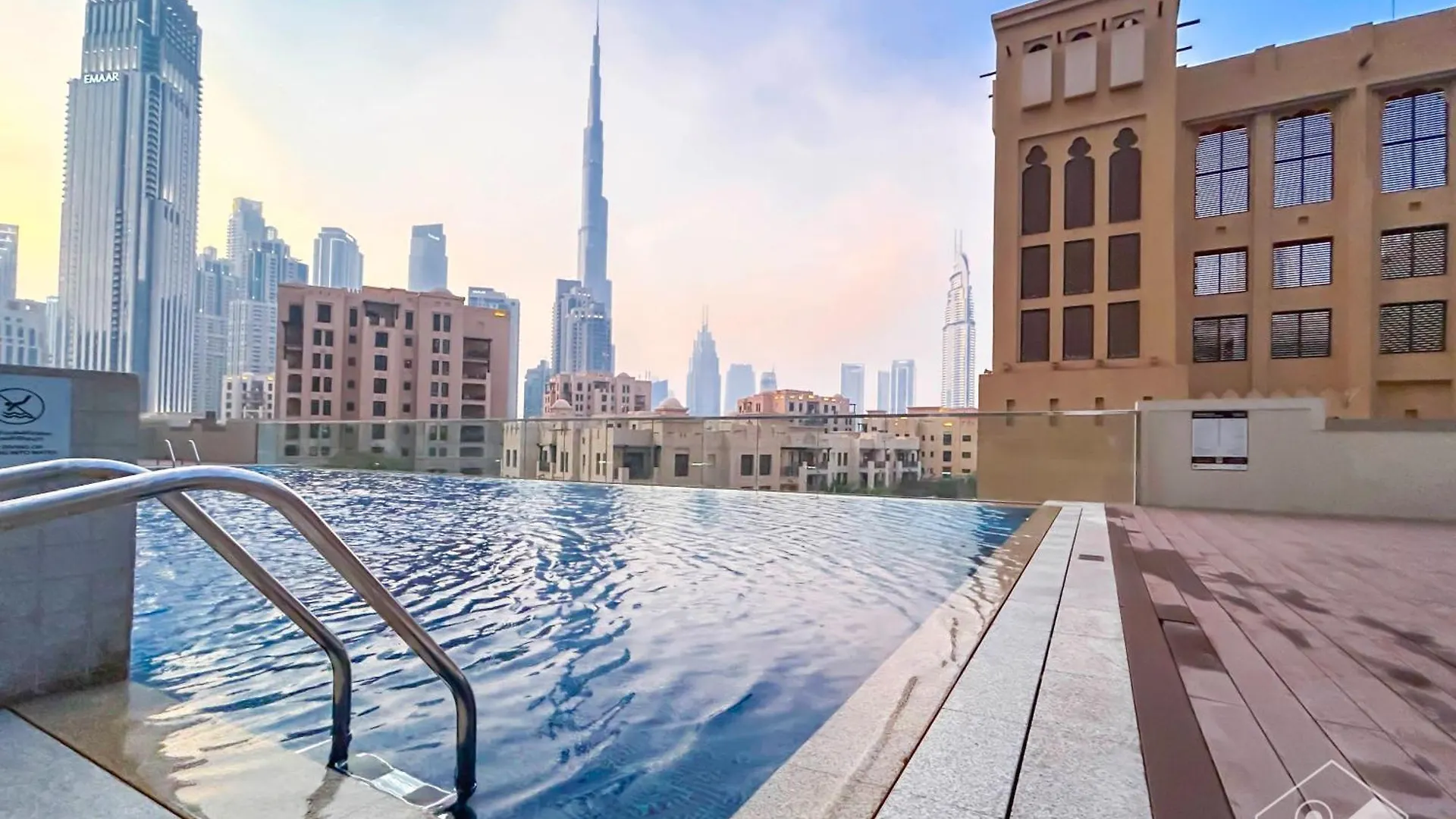 Gorgeous 2Br In Bellevue Downtown With Burj View Apartment Dubai