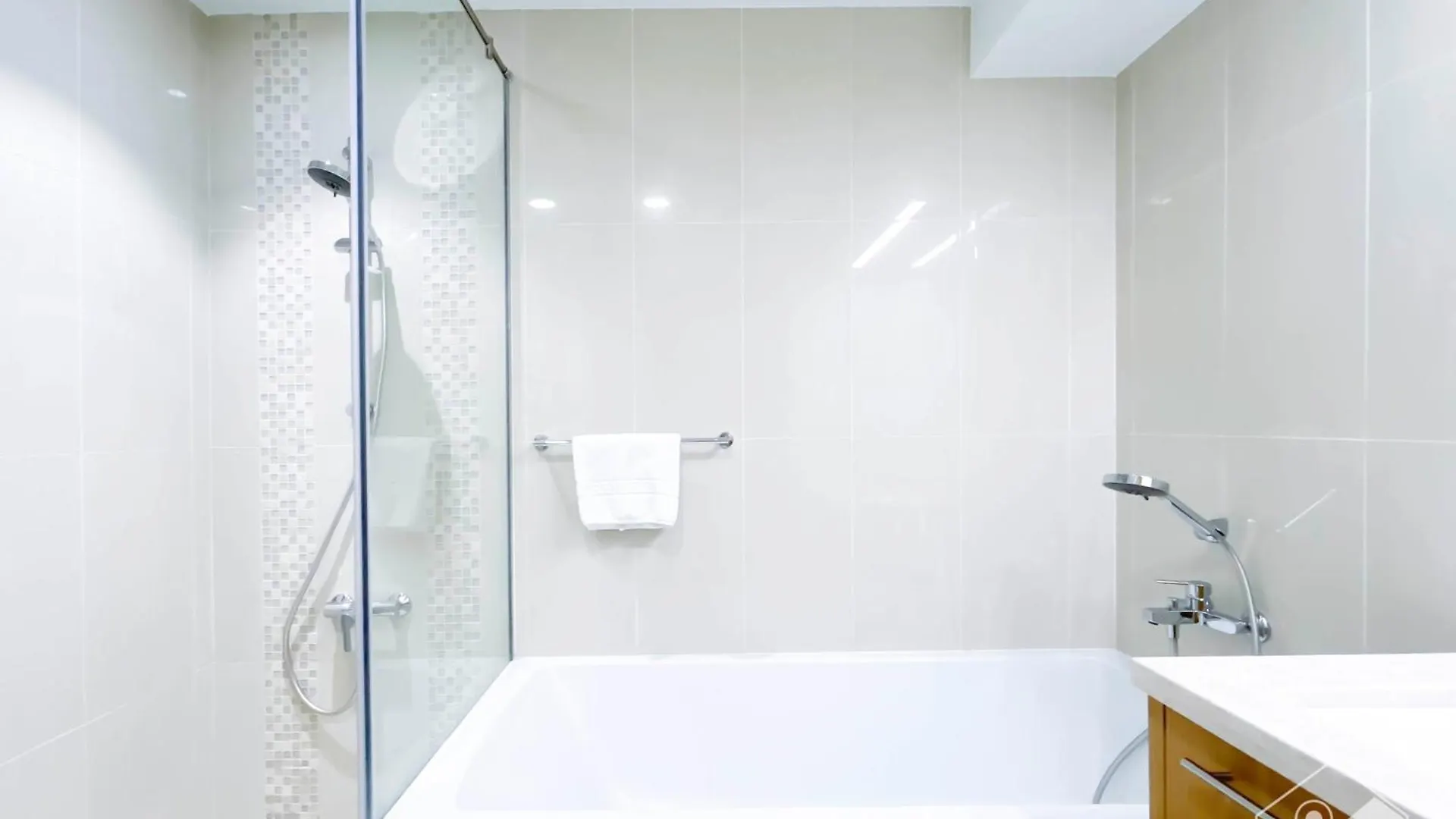 Gorgeous 2Br In Bellevue Downtown With Burj View Apartment Dubai